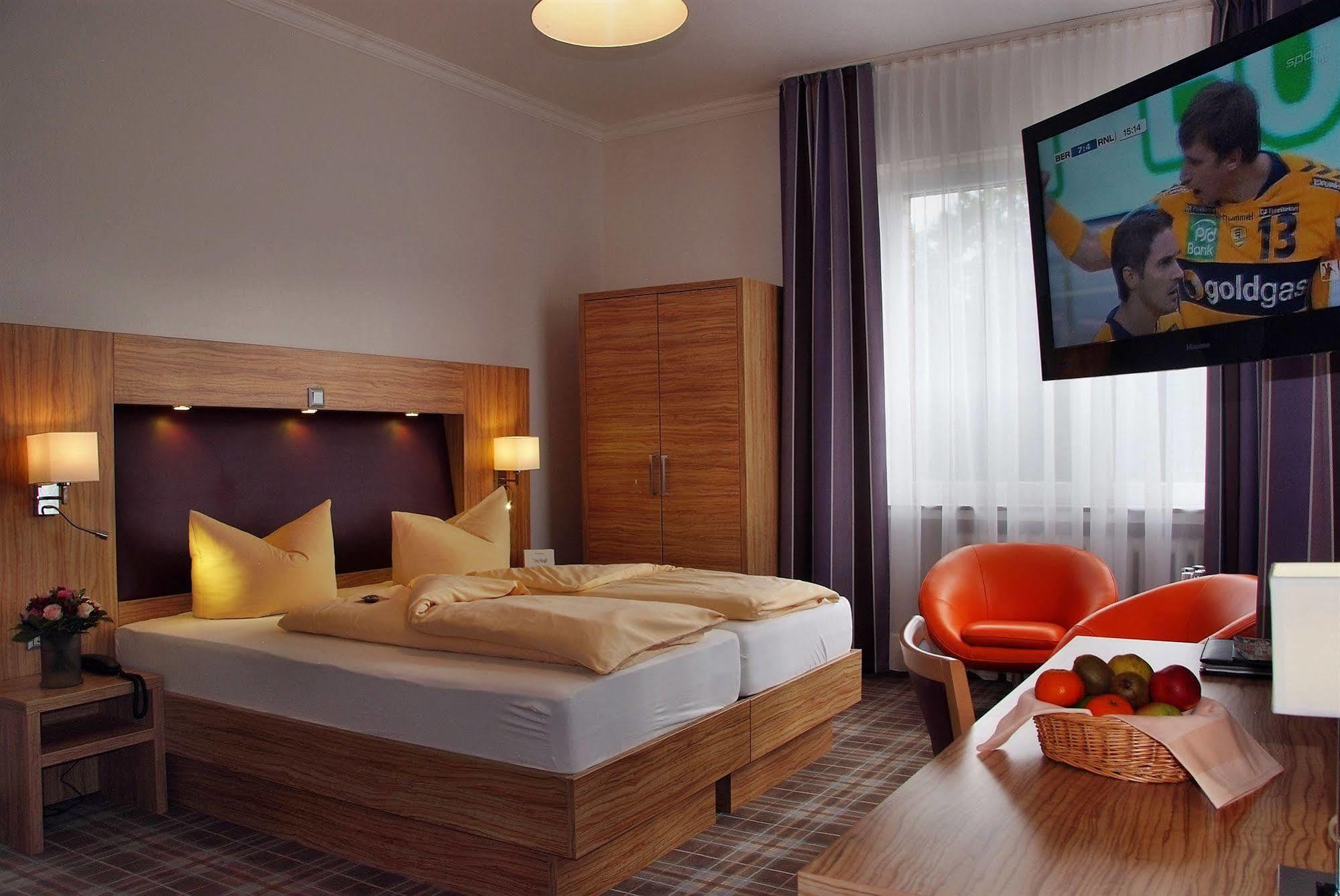 Hotel Monopol Гельзенкирхен Экстерьер фото
